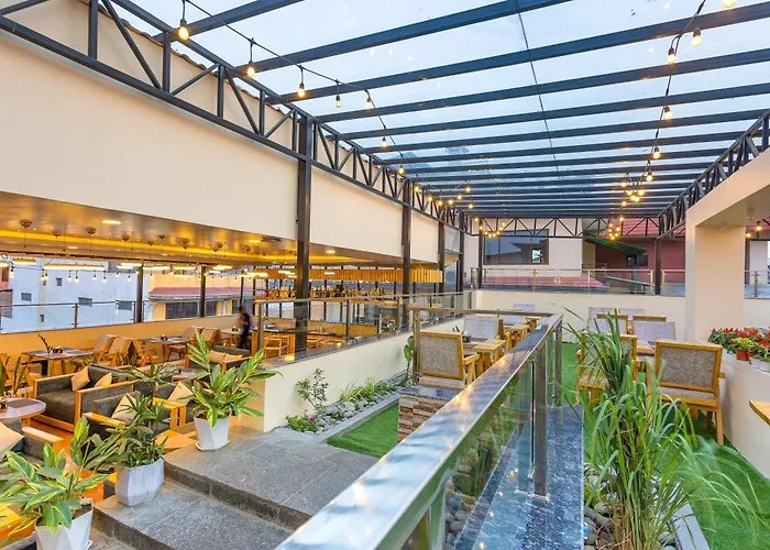 Business Hotel 4*